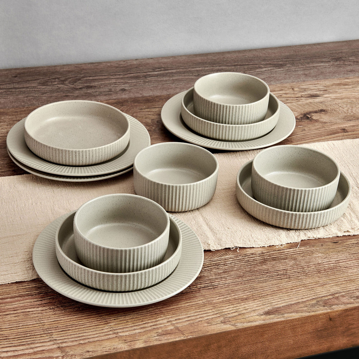 Pfaltzgraff Tranquility Cream Dinnerware Set, 12-piece
