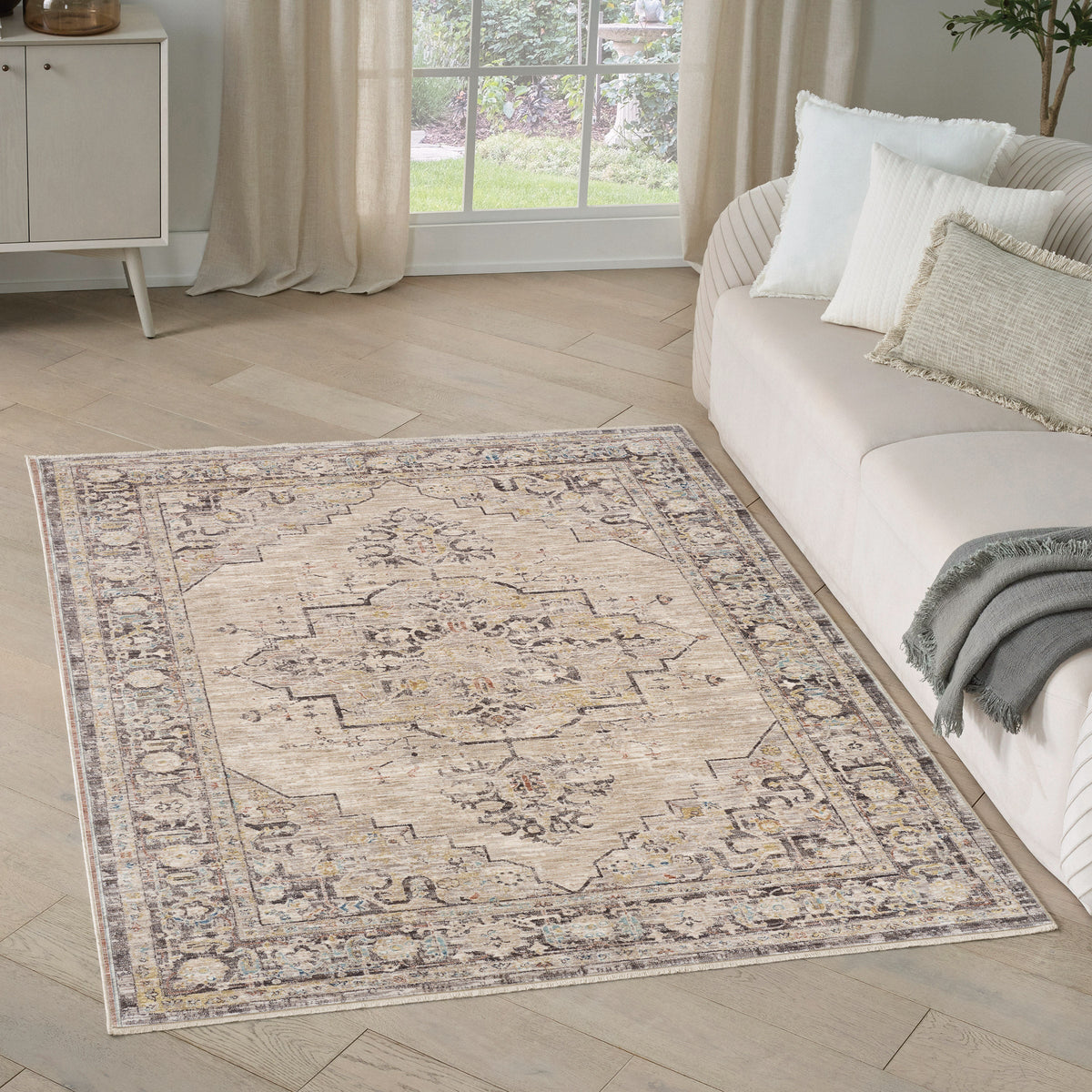 Nourison Antiqua Area Rug, Belle, 5'3" x 7'6"